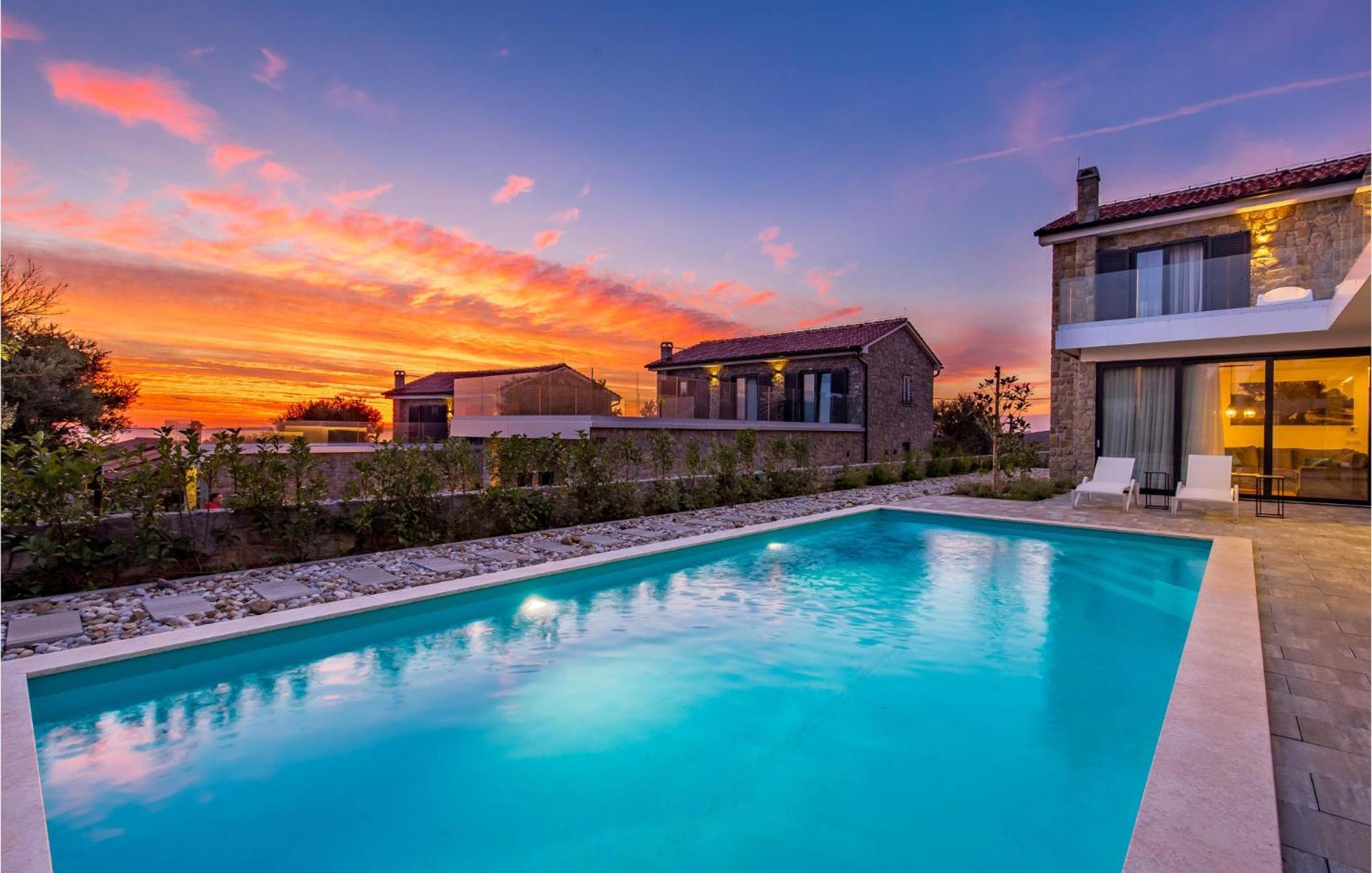 4 Bedroom Gorgeous Home In Lun Lun  Exterior foto